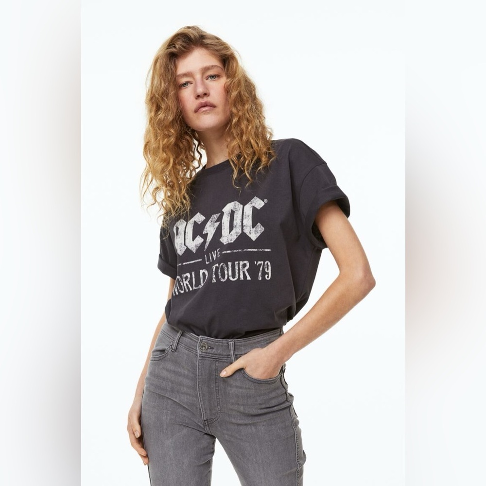 AC/DC H&M Graphic Tee - XS